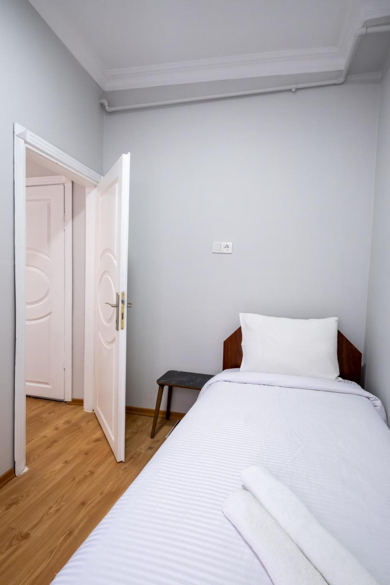 Istanblue Taksim Apart Hotel Istanbul Exterior photo