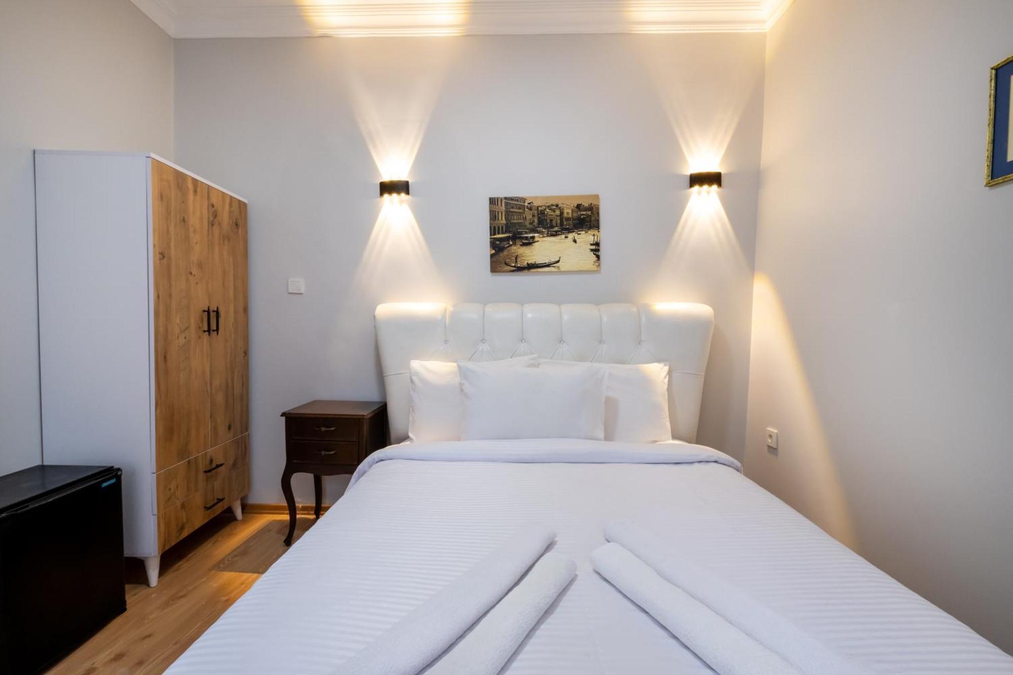 Istanblue Taksim Apart Hotel Istanbul Exterior photo