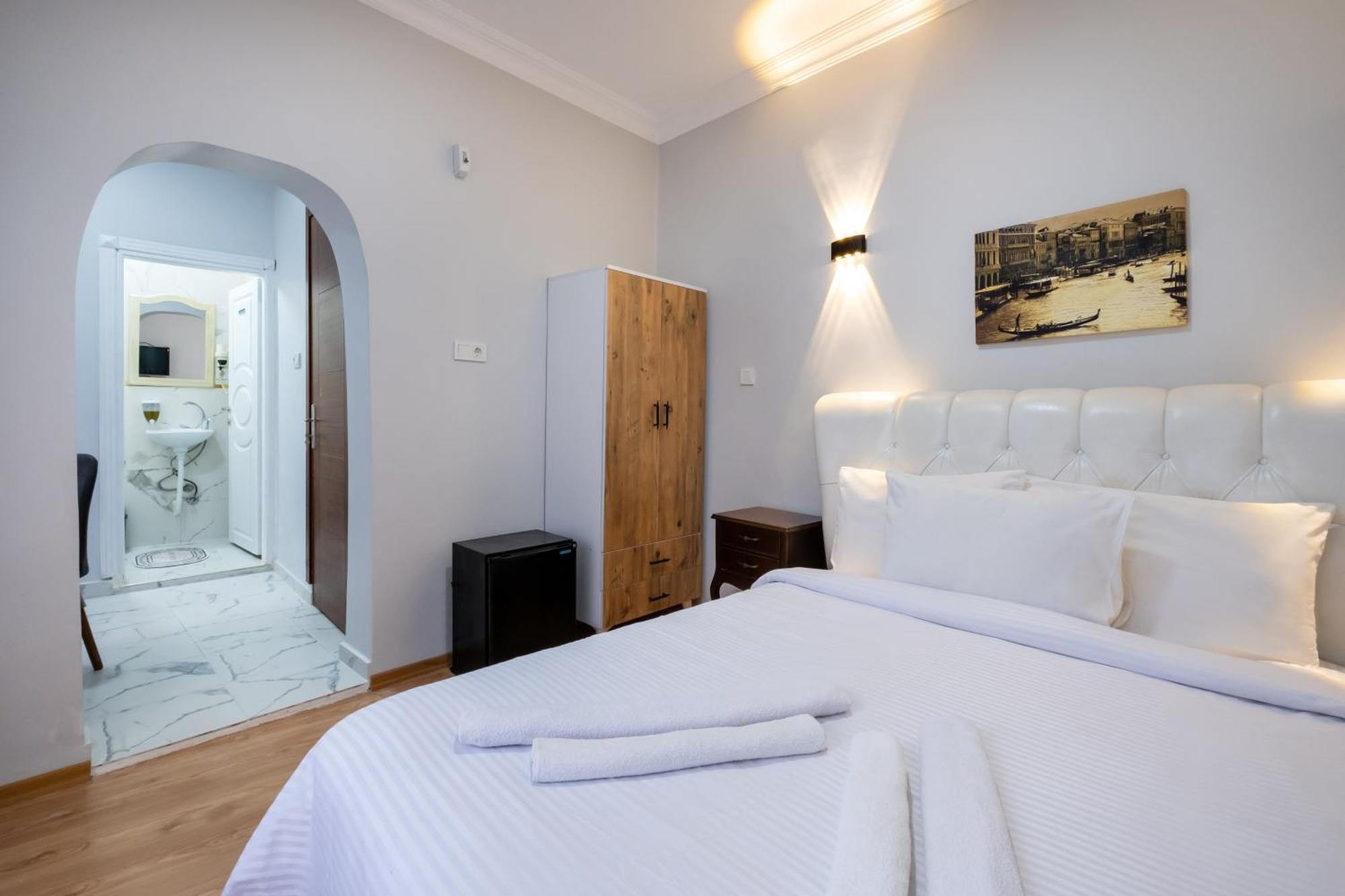 Istanblue Taksim Apart Hotel Istanbul Exterior photo