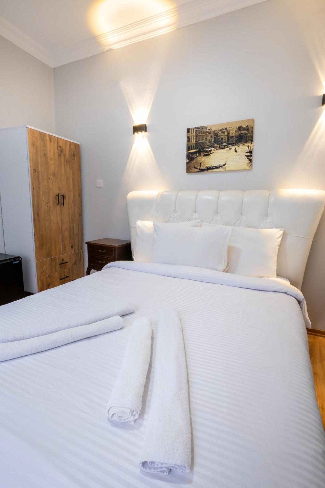 Istanblue Taksim Apart Hotel Istanbul Exterior photo