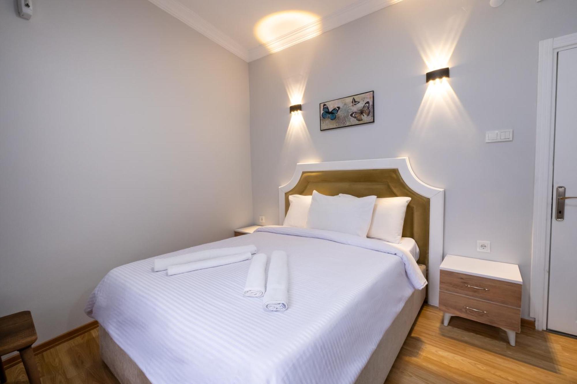 Istanblue Taksim Apart Hotel Istanbul Exterior photo